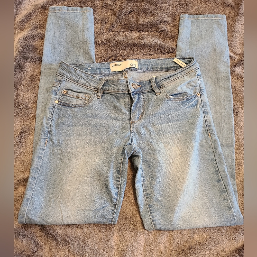 Jeans - Picture 3 of 4
